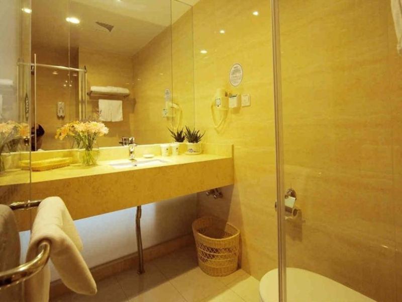 Greentree Inn Shanghai West Huaxia Road Metro Station Express Hotel Exterior photo