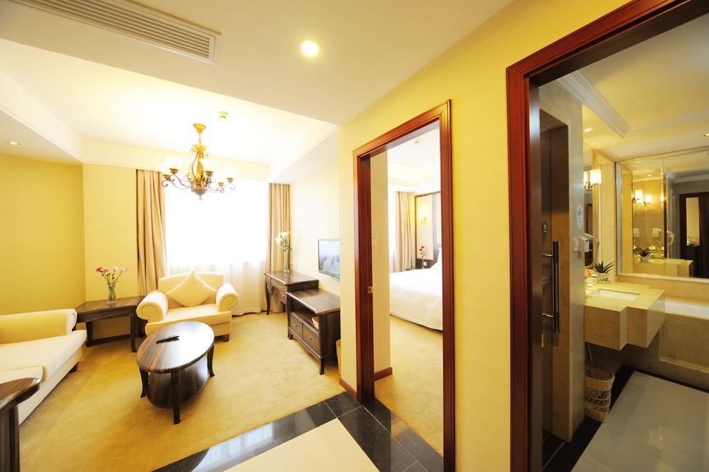 Greentree Inn Shanghai West Huaxia Road Metro Station Express Hotel Exterior photo