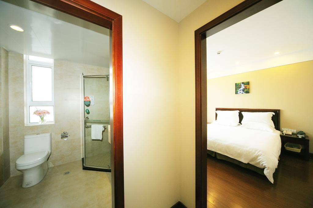 Greentree Inn Shanghai West Huaxia Road Metro Station Express Hotel Room photo